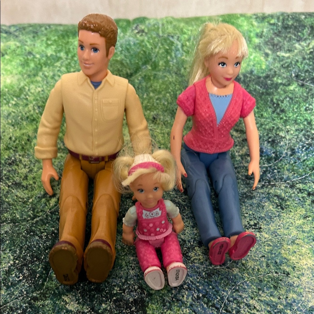 LOVING FAMILY Vintage Doll Set. No longer being made like this by MATTEL